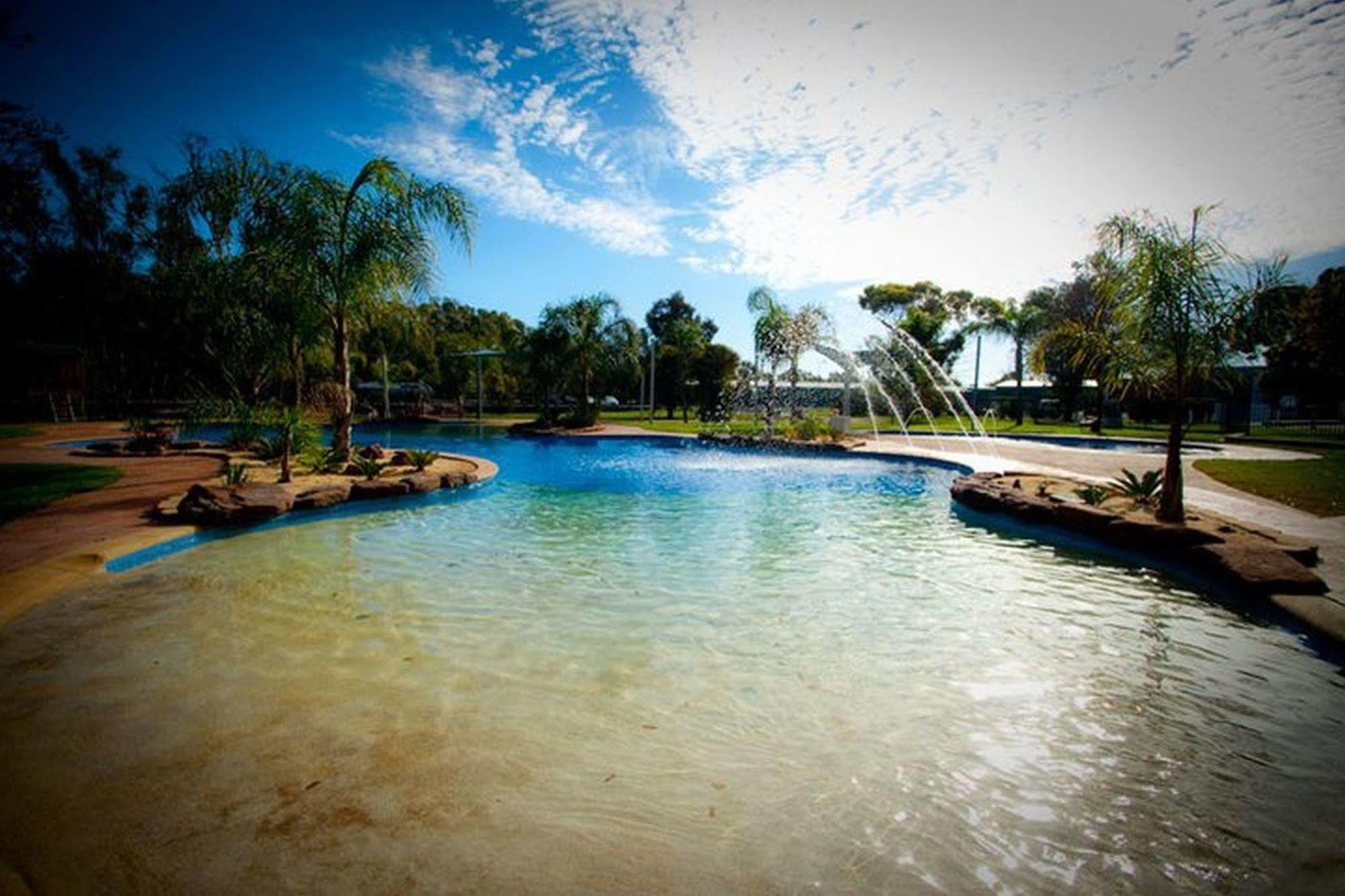 Tasman Holiday Parks - Merool On The Murray Echuca Exterior photo